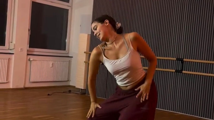 Commercial Choreo Valerie Negru